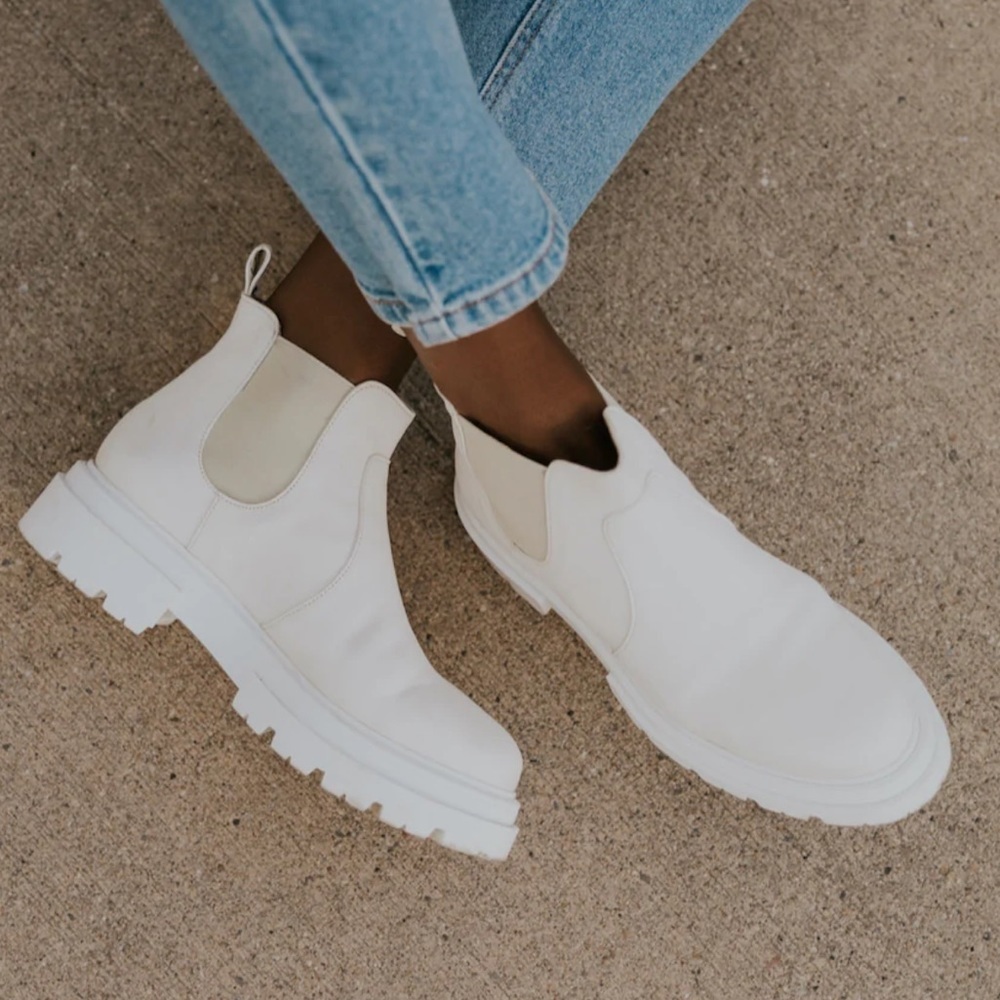 Free People White Ankle Boots - Picture 2 of 5